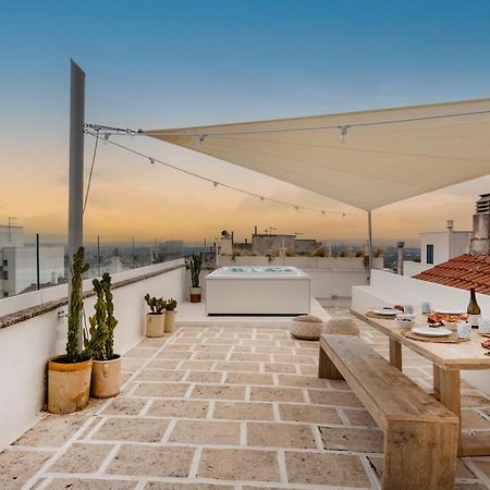 Casa U Burie, Casa Design Con Terrazza Panoramica E Jacuzzi Lägenhet Cisternino Exteriör bild